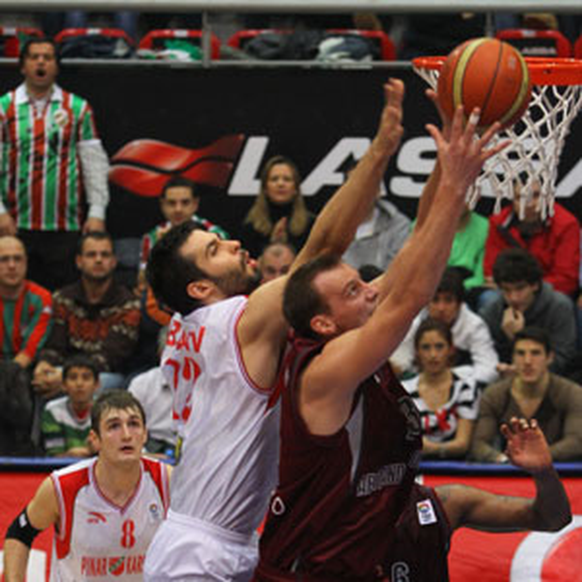 Pınar Karşıyaka: 95 - Artland Dragons: 99