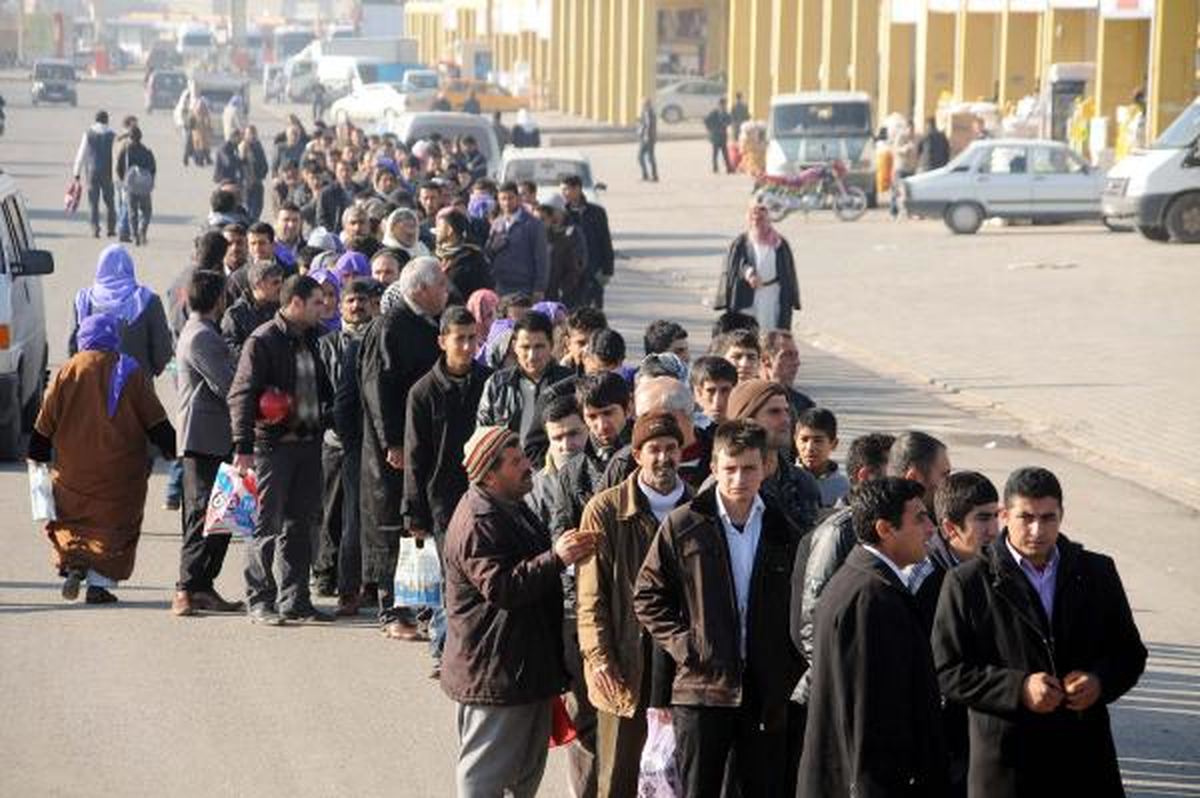 Şanlıurfa\'da \'Gelir Testi\' Kuyruğu