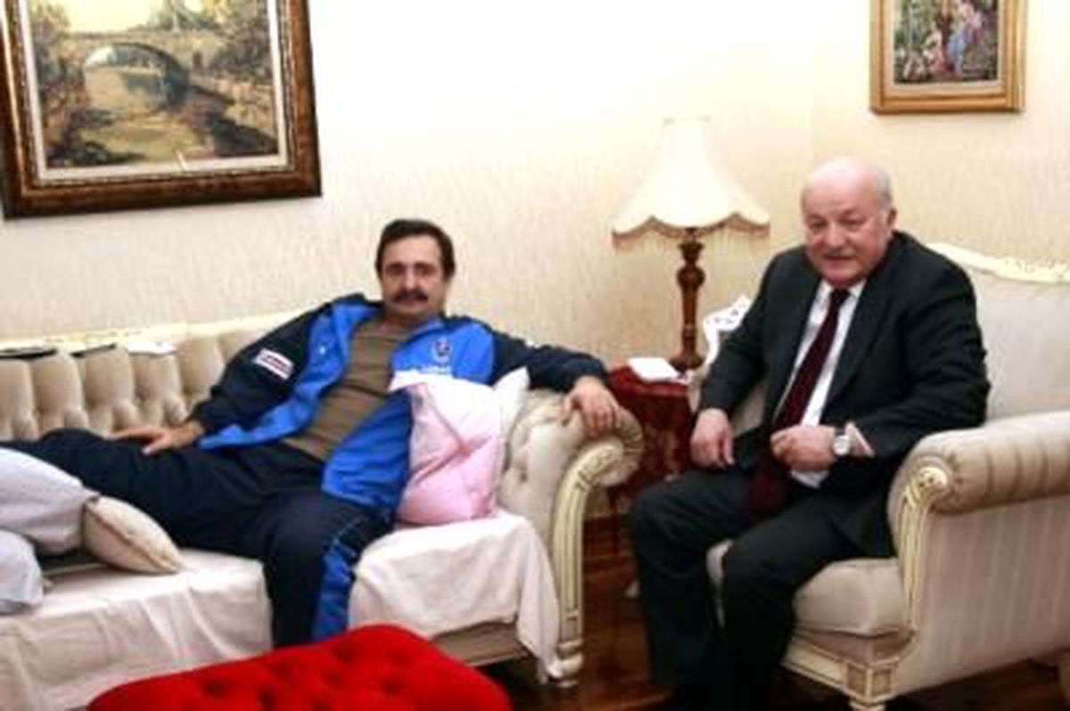 Şener, Şakar'a Silahlı Saldırı Olayı Hakkında Emniyetten Bilgi Aldı