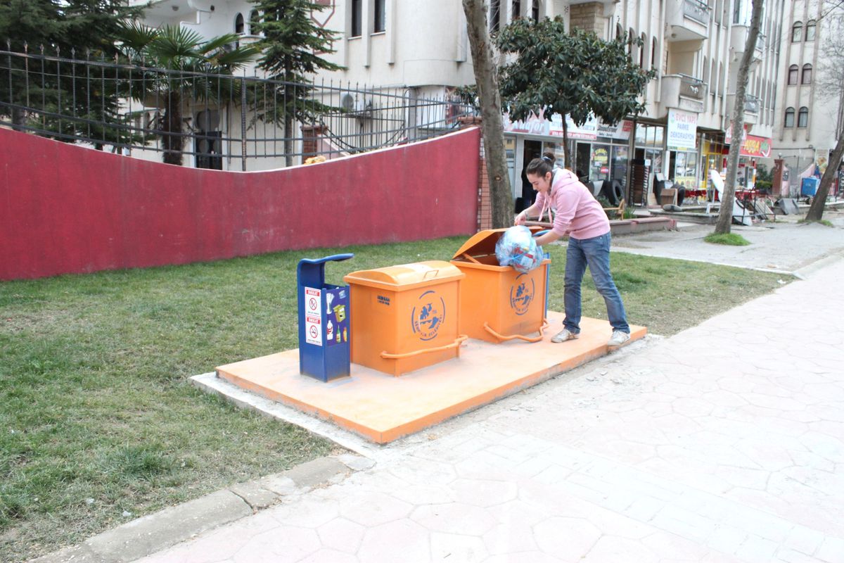 Serdivan Belediyesi\'nden Çöp Sorununu Kökten Çözüyor