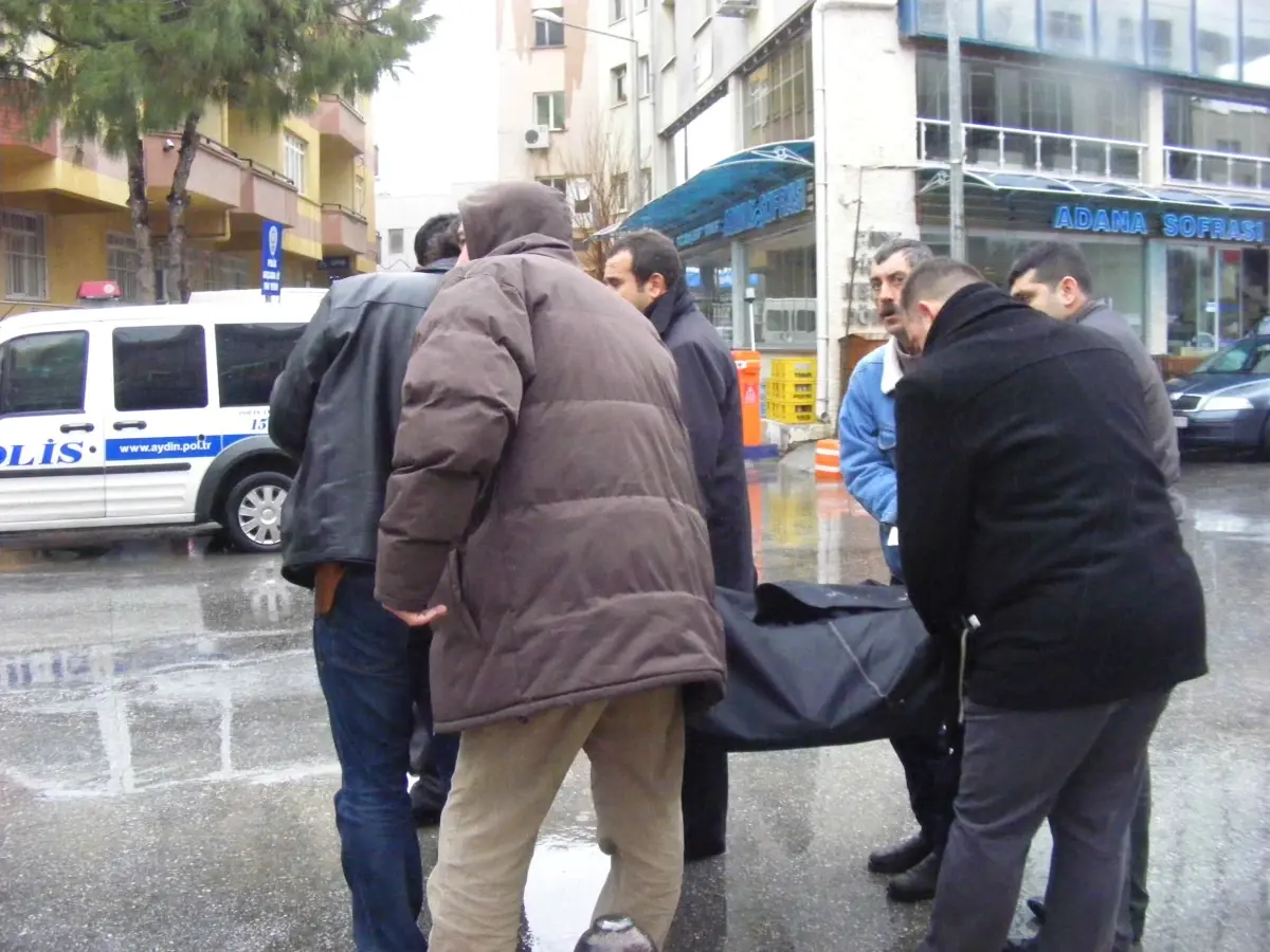 Söke\'de Pasaj Bekçisi Ölü Bulundu