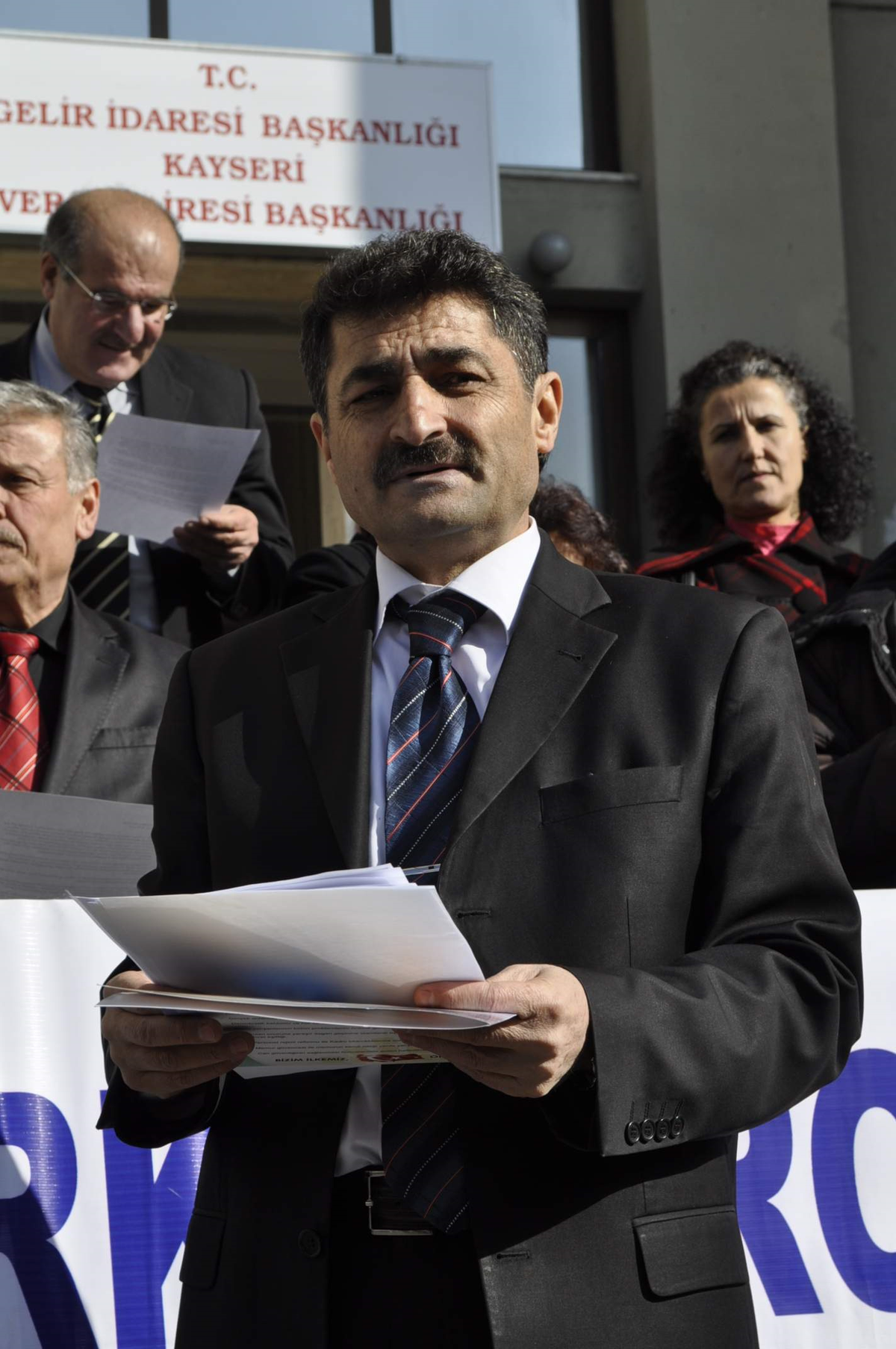 Türk Büro-Sen Üyelerinden Maliye Bakanı\'na Dilekçe