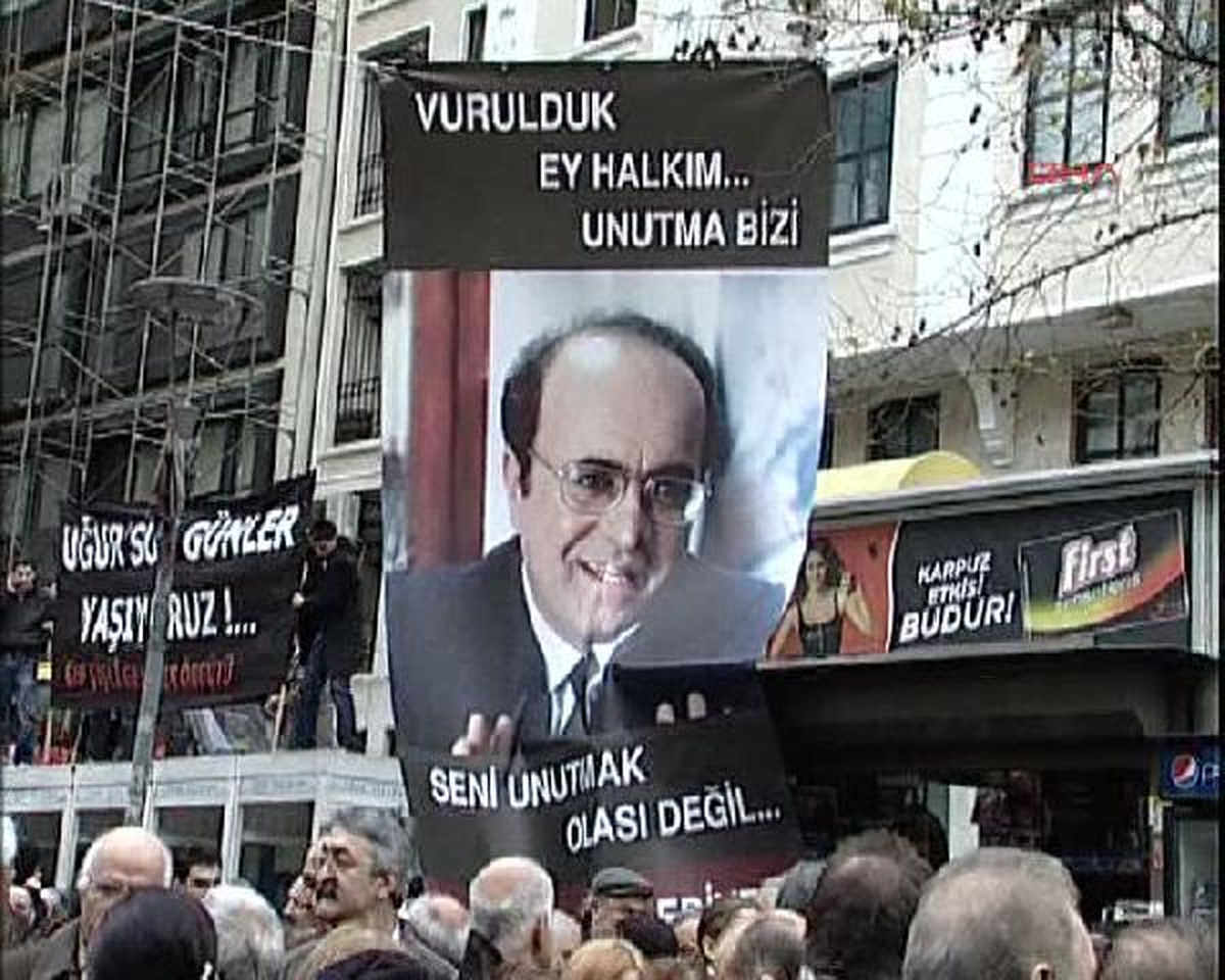 Uğur Mumcu Anmasında Kitap İzdihamı