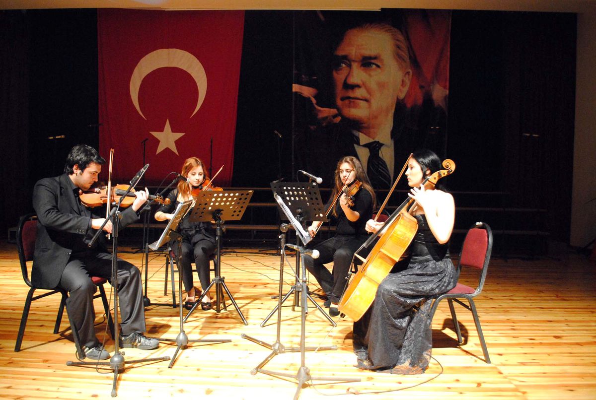 Uğur Mumcu İzmir'de Anıldı