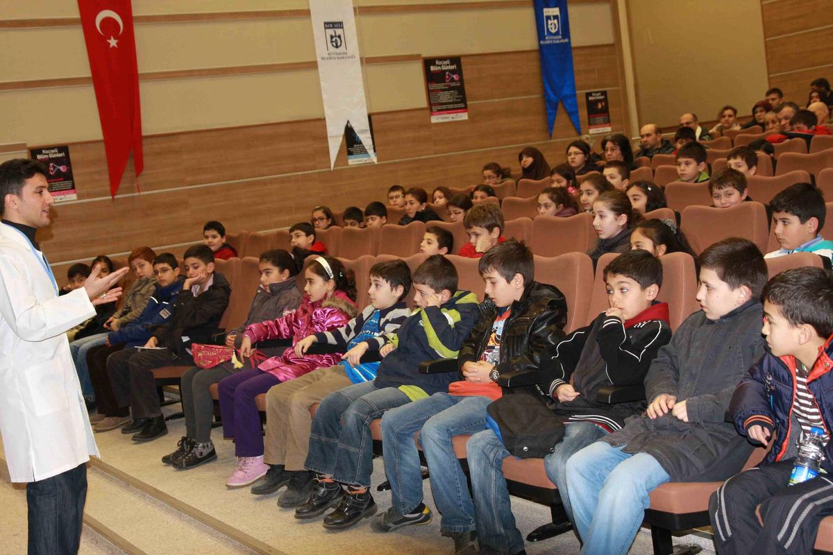 Bilim Akademisi'nde Ders Zili Çaldı