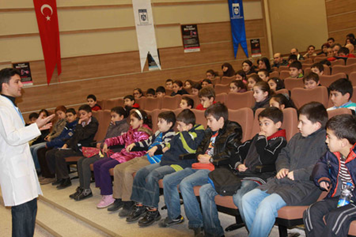 Bilim Akademisi'nde Dersler Başladı