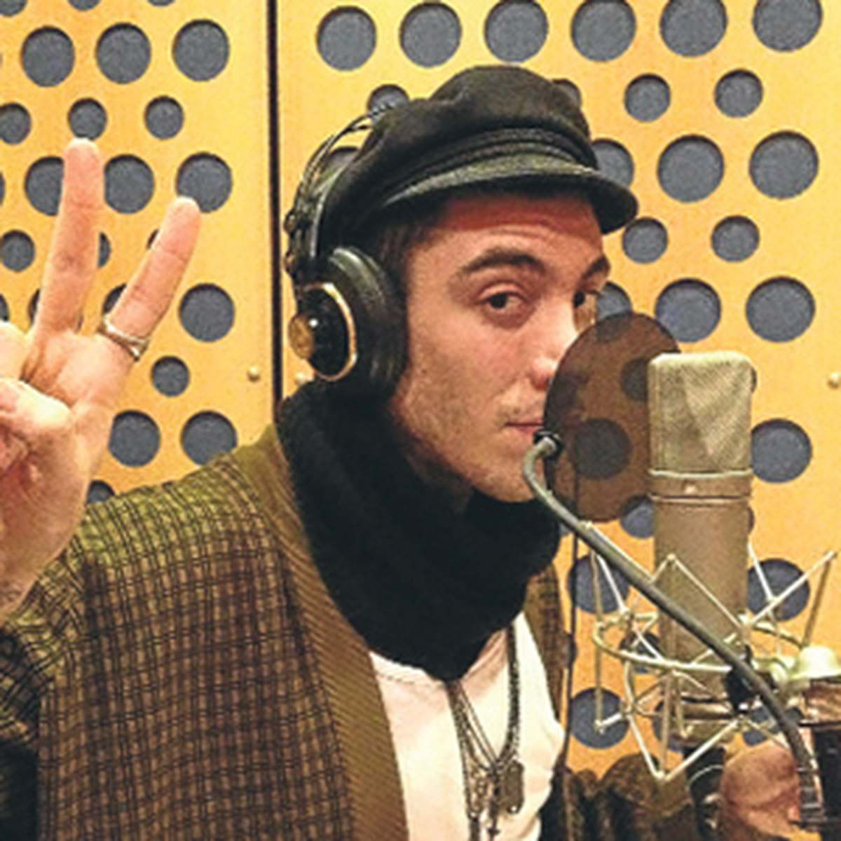 Can Bonomo Eurovision Şarkısı İçin Stüdyoda!