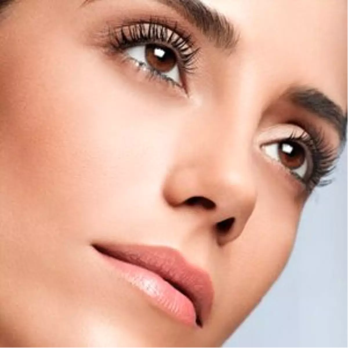 Cansu Dere Cem Yılmaz\'ın Evliliği Hakkında Konuştu