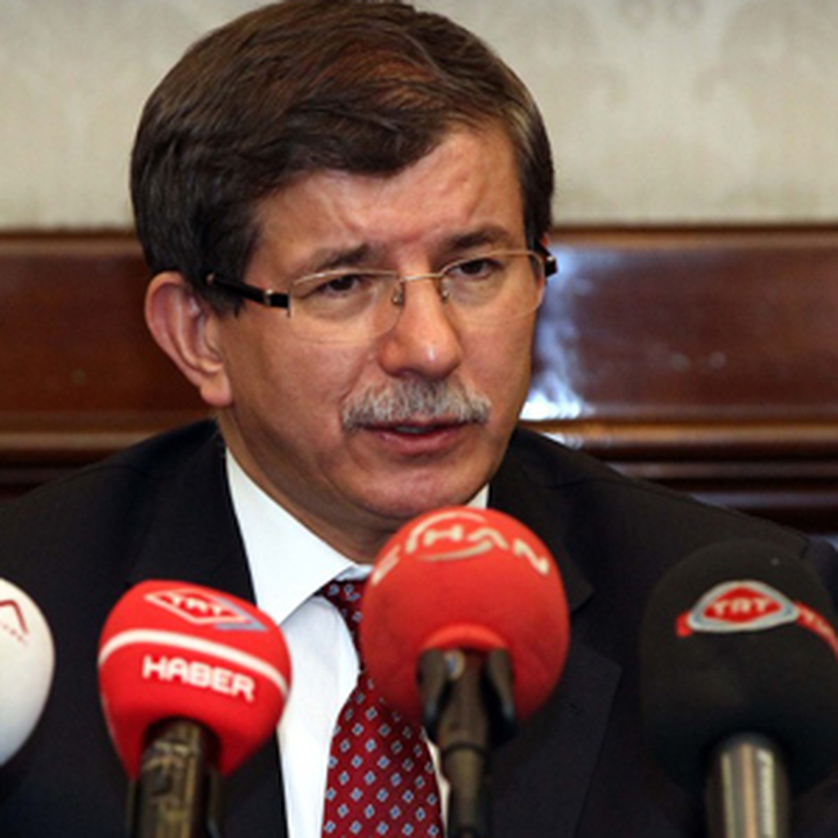 Davutoğlu: 'Suriyeli Muhalifler Keşke Özgür Bir Şekilde Şam'da Toplanabilseydi'