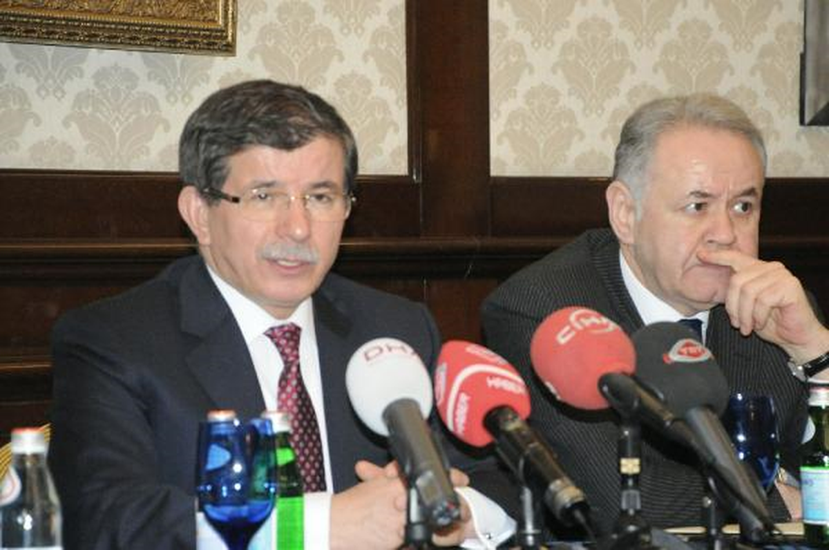 Dışişleri Bakanı Davutoğlu, Rus Mevkidaşı Lavrov ile Ortak Basın Toplantısı Düzenledi (2)