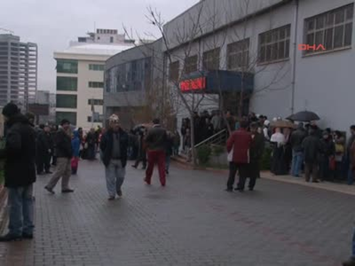 Gelir Testi Kuyruğu Geceden Başladı