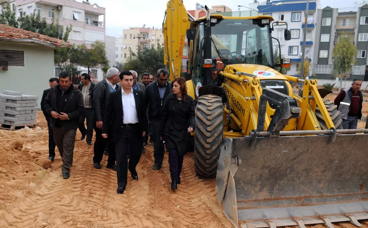 Gündoğdu Mahallesi Parkında Yenileme Çalışması