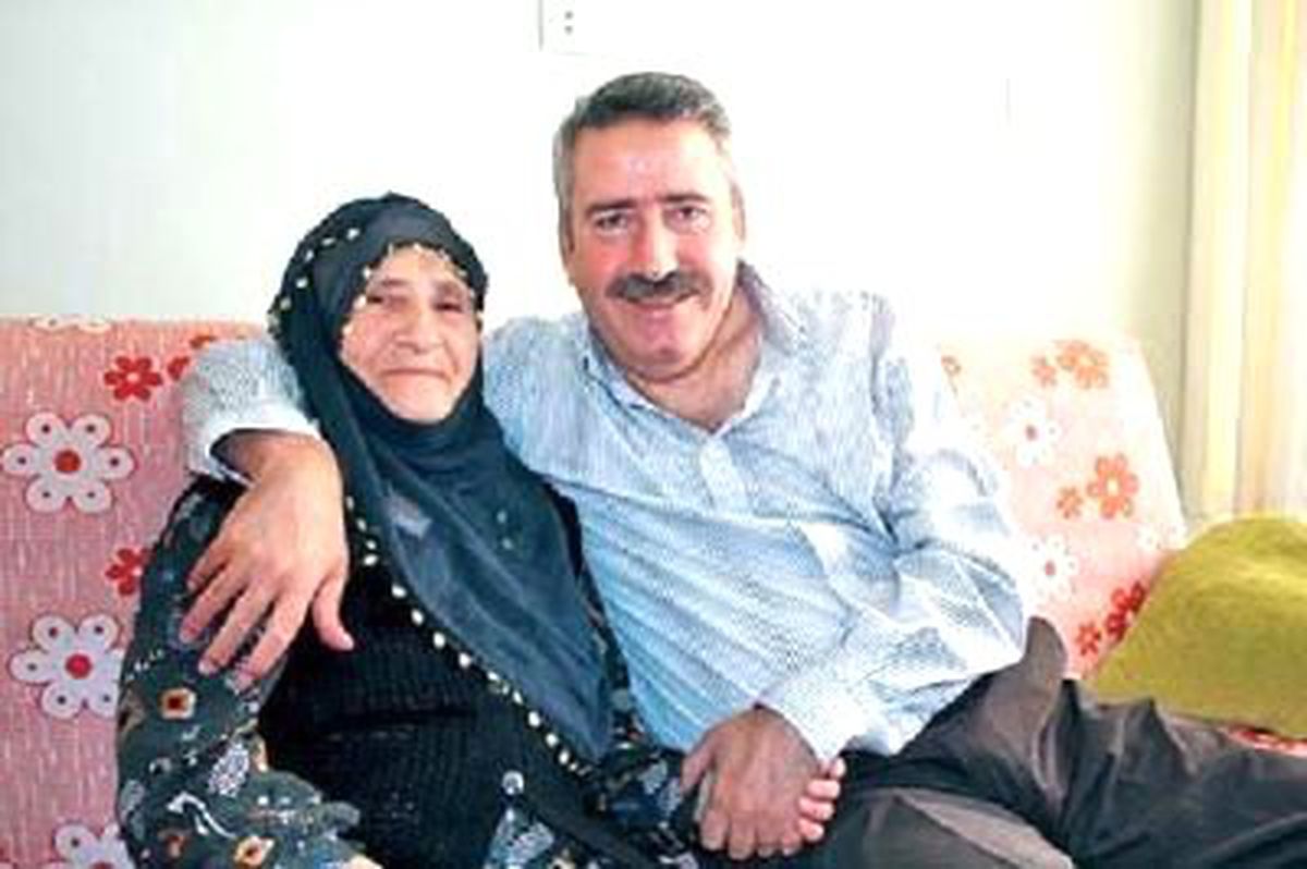 İzmir Valisi Kıraç'ın Annesi Elazığ'da Defnedildi