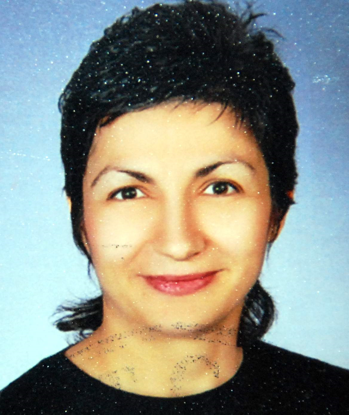 Kansere Yenik Düşen Öğretmen Toprağa Verildi