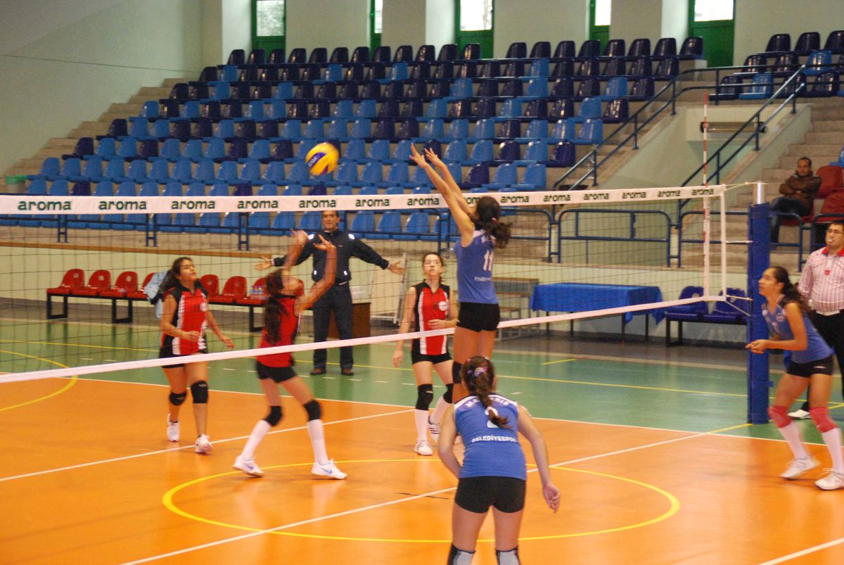 Marmaris Uluslar Arası Spor Oyunları Devam Ediyor