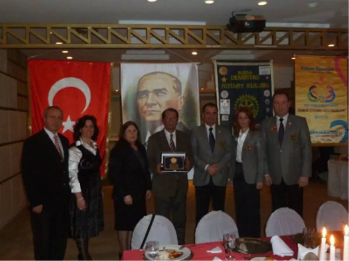 Rotary\'den Prof. Dr. Oğuzoğlu\'na Ödül