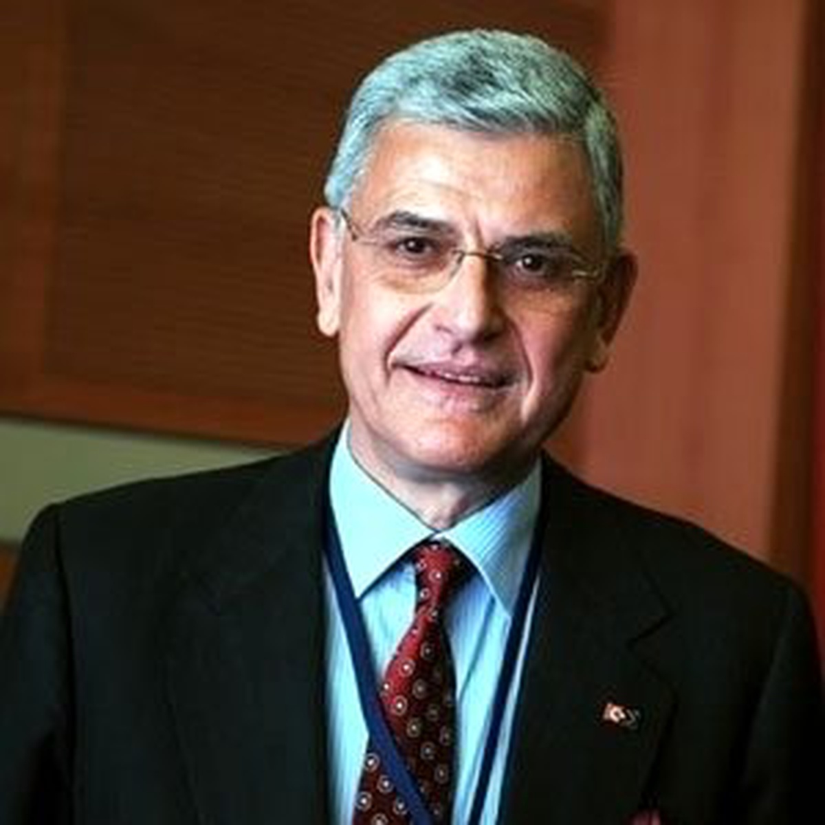 Tbmm Dışişleri Komisyonu Başkanı Bozkır: "Sarkozy Bitmiştir"