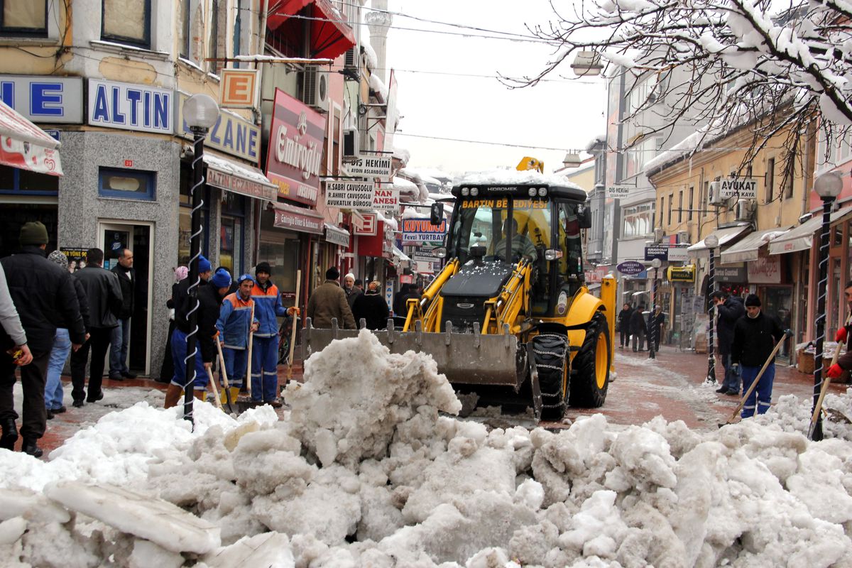 Vatandaş Belediyenin Karla Çalışmalarını Değerlendirdi
