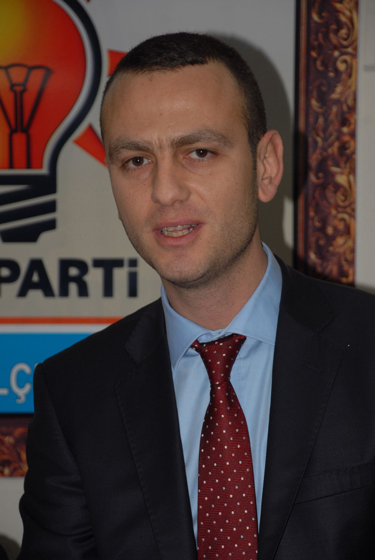 AK Parti'den 'Medya ve Siyaset' Semineri