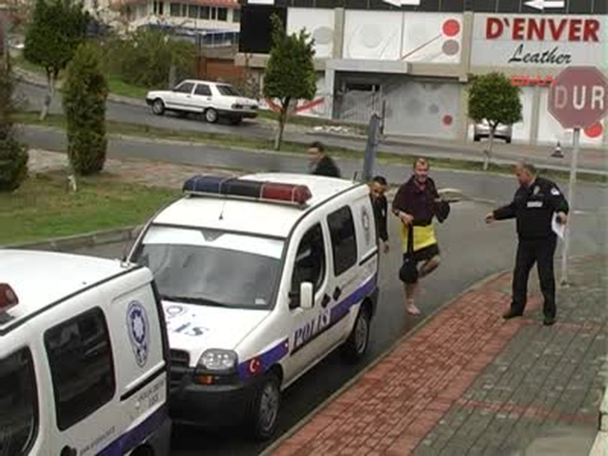 Alman Turiste Hırsızlık Gözaltısı
