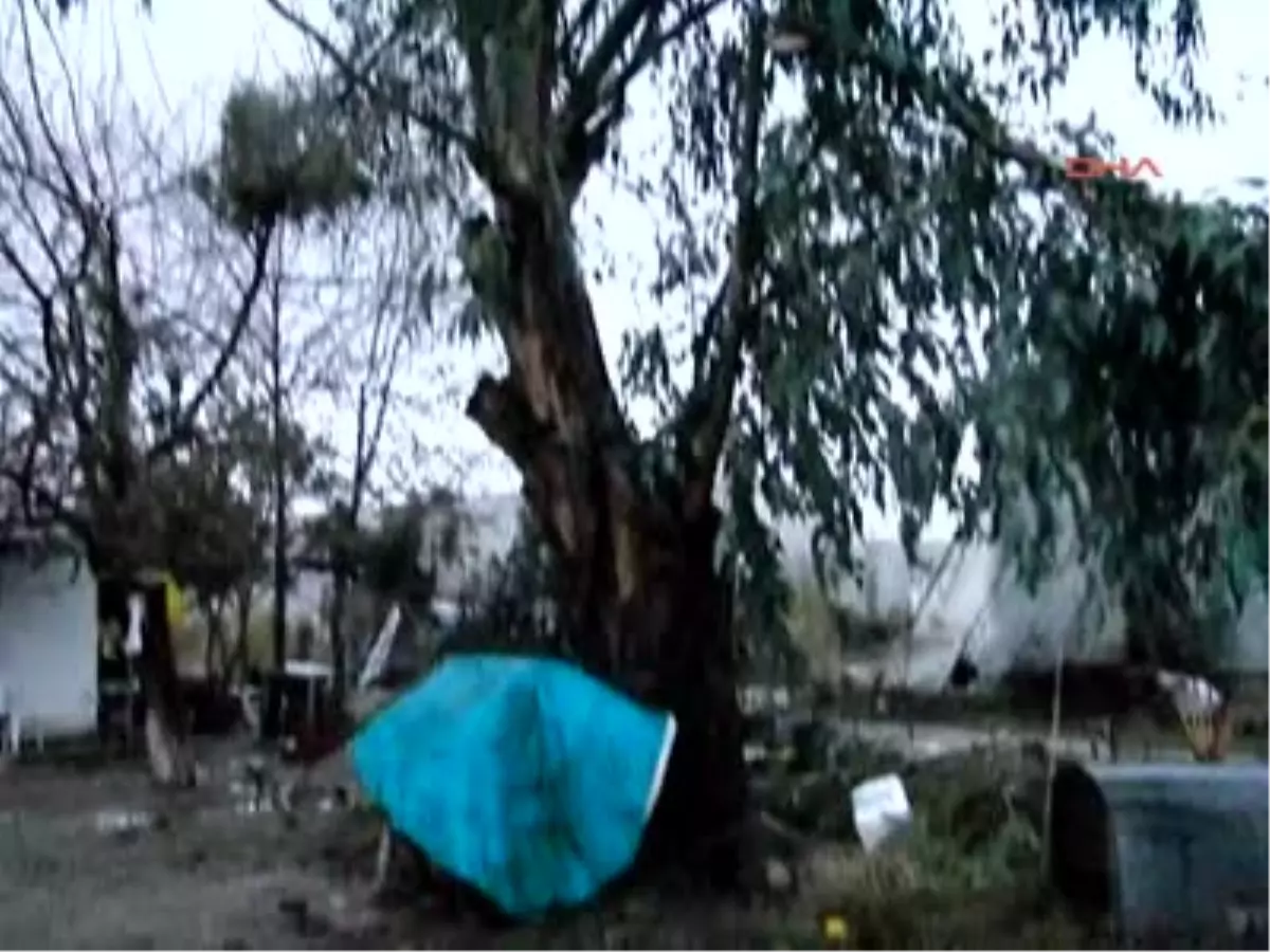 Anamur\'da Hortum Seraları Yerle Bir Etti