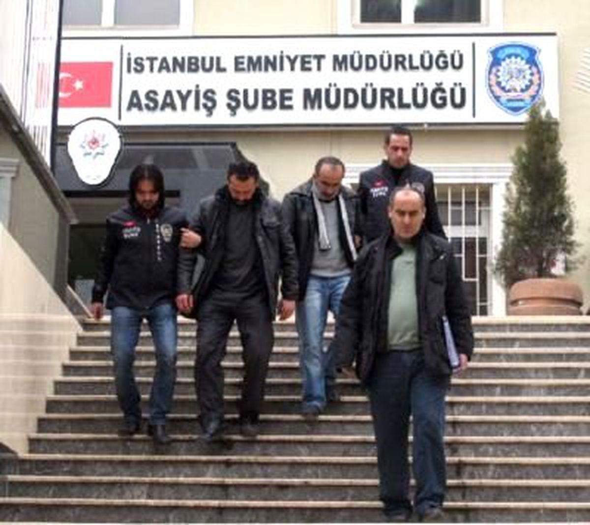 Araba Almak İsteyen Öğretmene Gasp