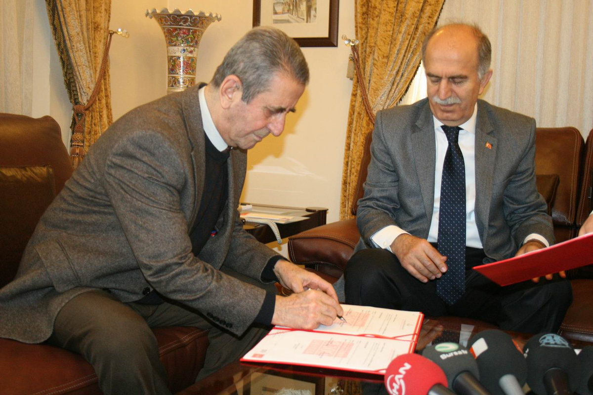 Astsubay Emeklisinden Eğitime 1 Milyonluk Destek