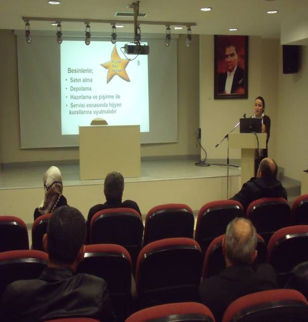 Düzce\'de Kantin Çalışanlarına Eğitim
