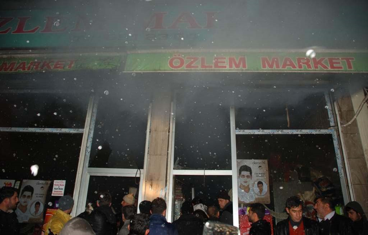 Hani\'de Korkutan Yangın
