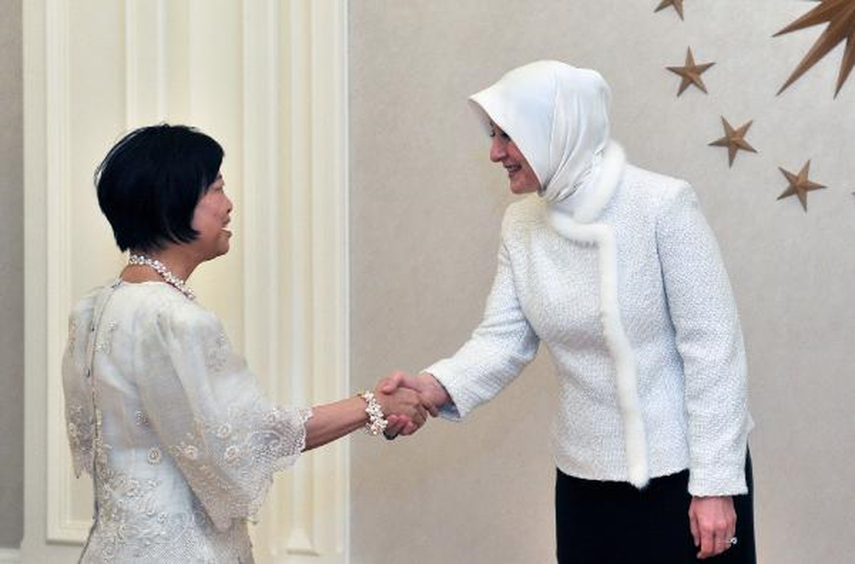 Hayrünnisa Gül, Büyükelçi Eşleri ile Yemekte Buluştu