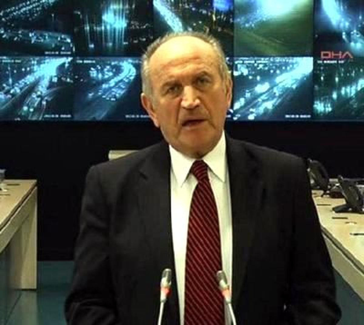 İbb Başkanı Topbaş: Toplu Taşıma Araçlarını Kullanın