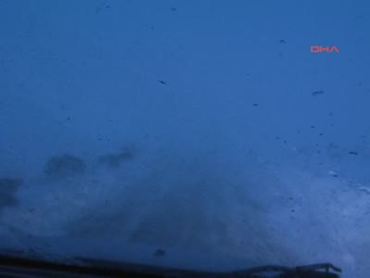 Kaymakam Aracını Gönderdi, Bebek Hastaneye Ulaştırıldı