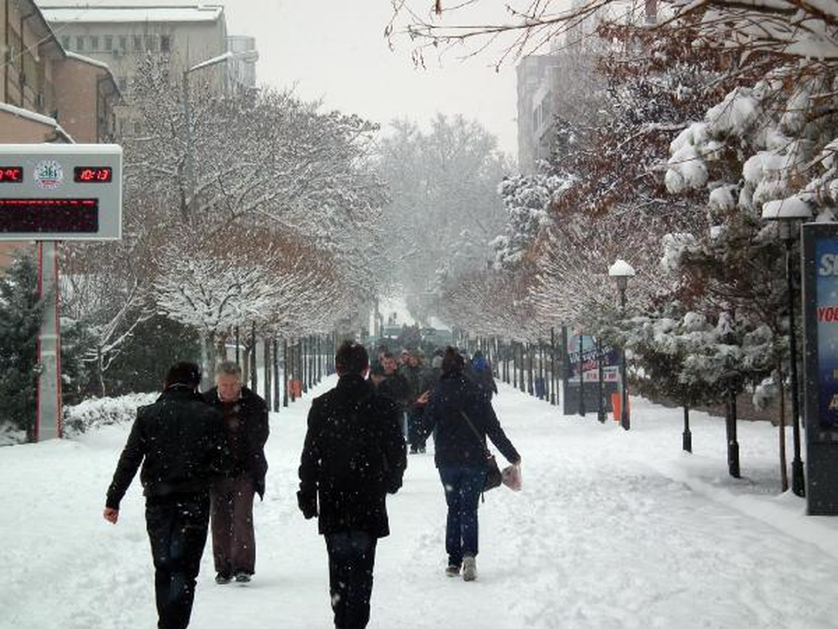 Kırıkkale\'de Engelli ve Hamilelere Kar Tatili 3 Güne Çıktı