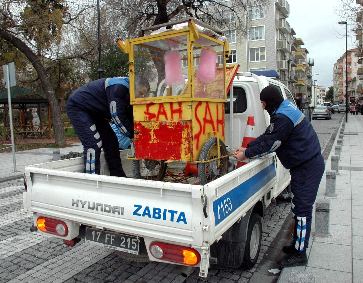 Kordon Boyunda Seyyar Satıcı Operasyonu