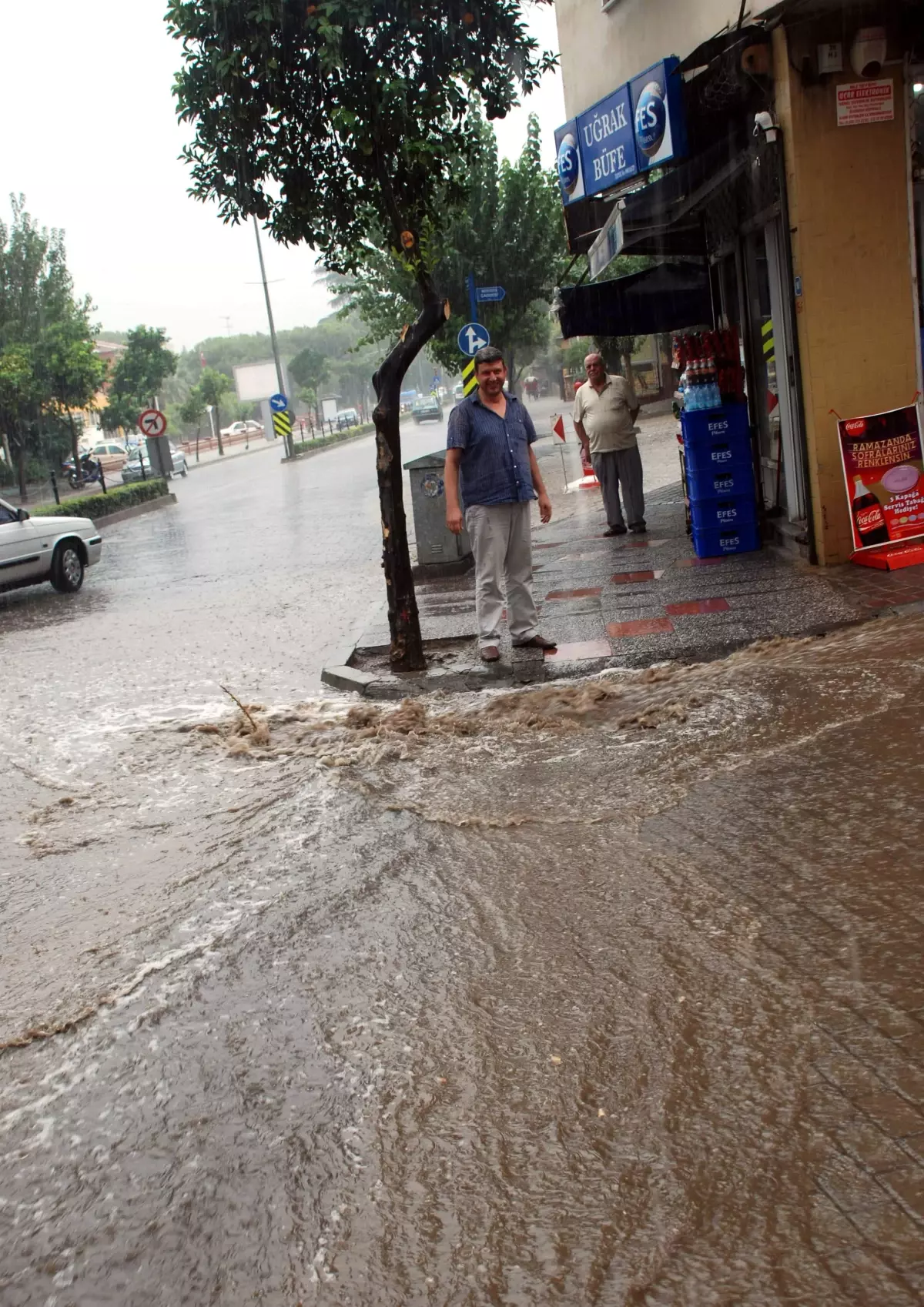 Kuşadası'na Kuvvetli Yağış Uyarısı