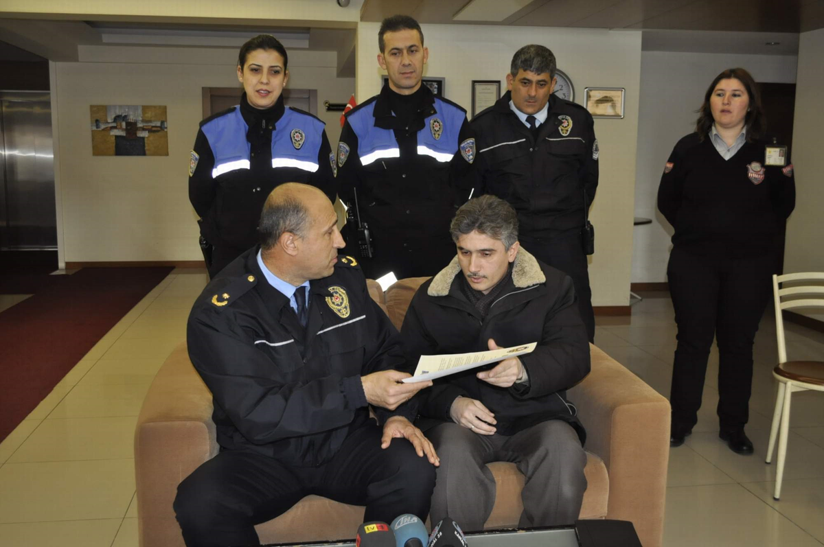 Polisler Huzurlu Kayseri İçin Uğraşıyor