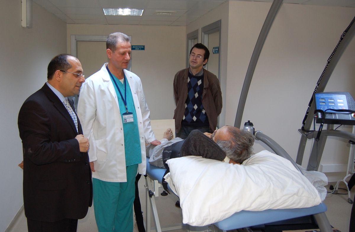 \'Randevu Sistemi\' Kalktı Hastaların Yüzü Güldü