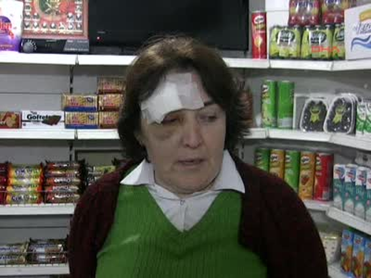 Şehir Magandalarının Market Baskını Kamerada Muğla'nın Milas İlçesi'nde, Sipariş Götüren Market...