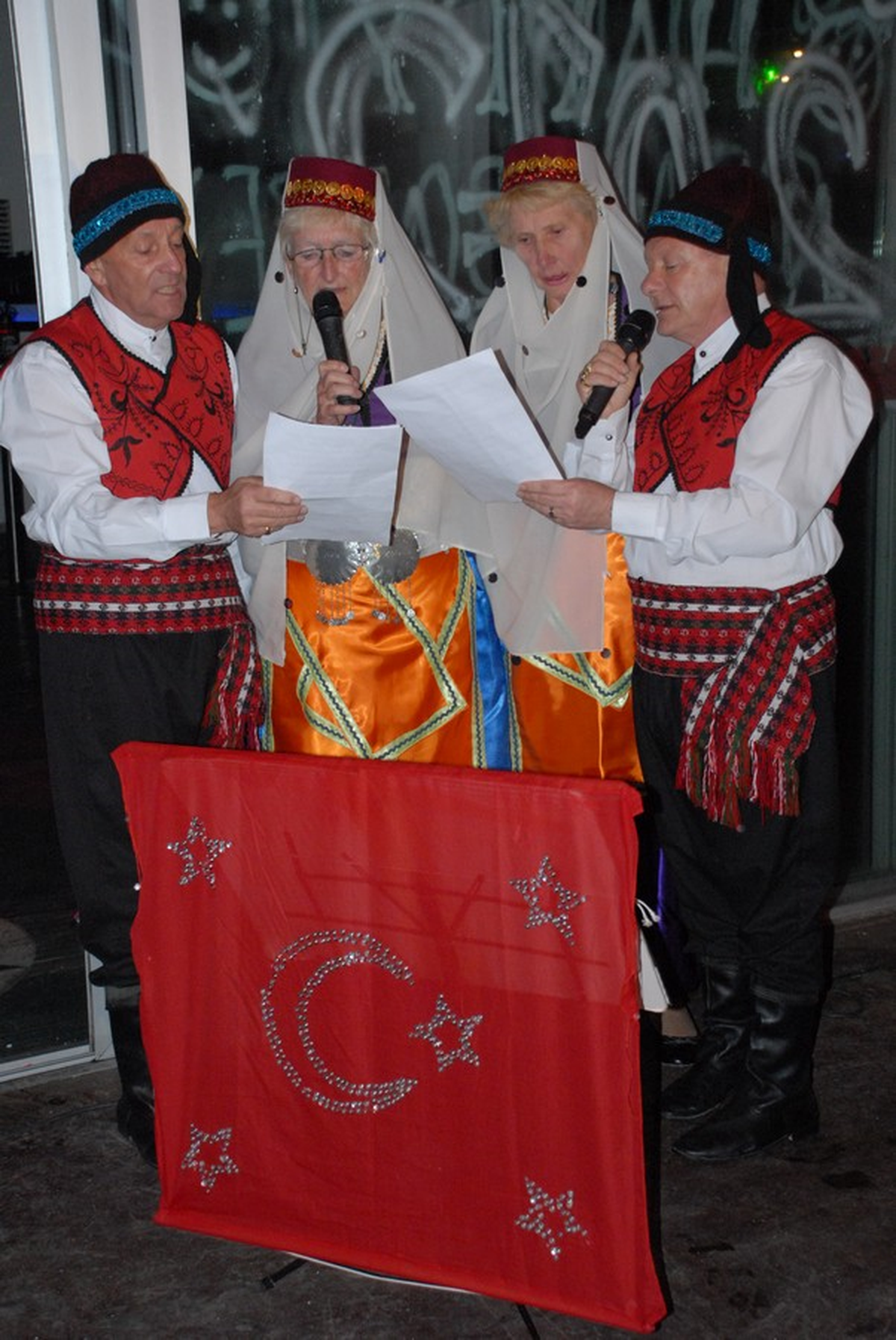 Tatalıses'in İngiliz Hayranlarından 'Tatlıses' Konseri