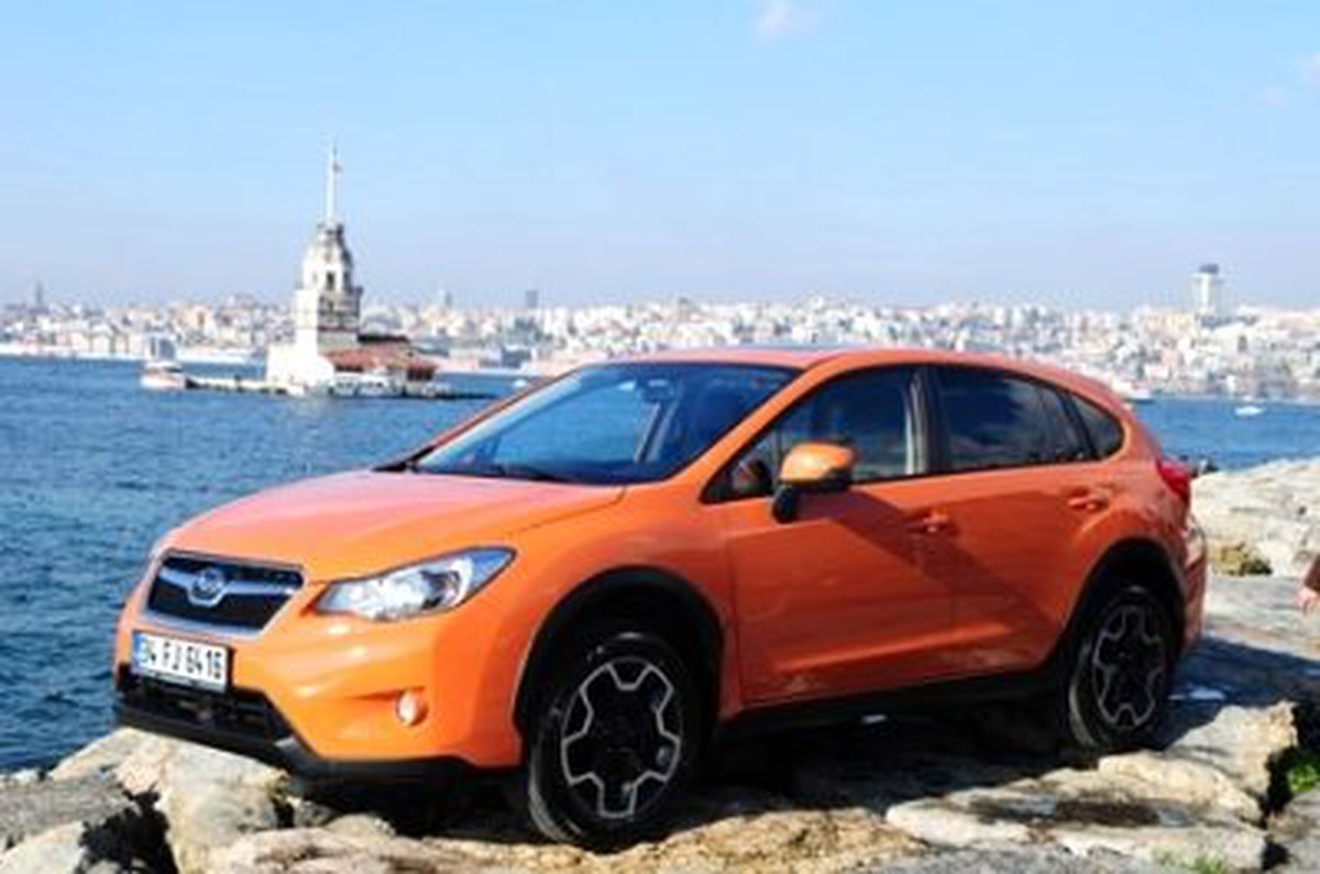 Yeni Subaru XV yollarda
