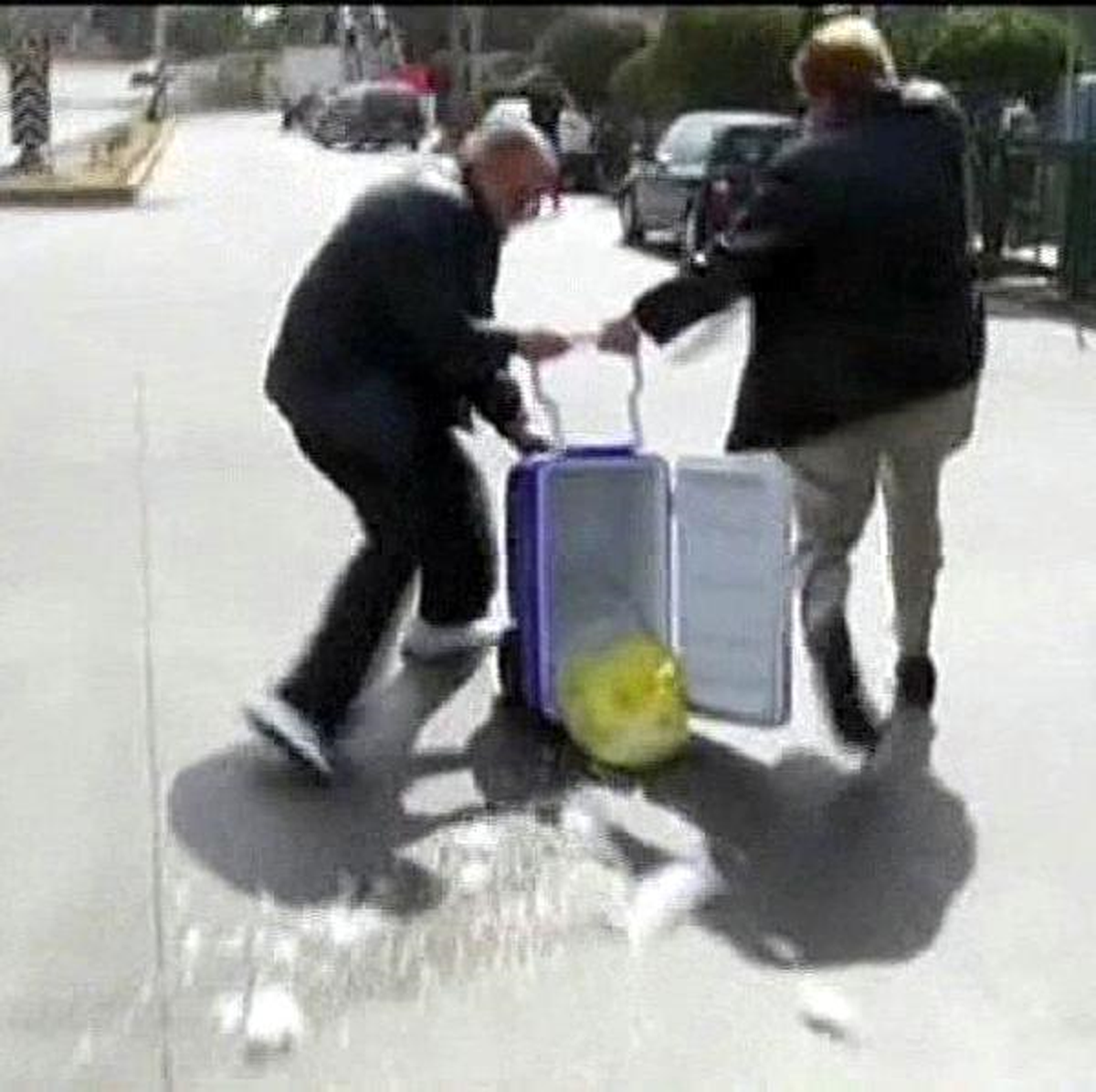 Yere Düşürülen Kalp Hayat Verdi