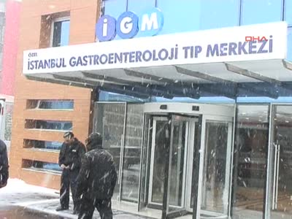 Alışveriş Merkezi Yanındaki Gecekonduda Yangın
