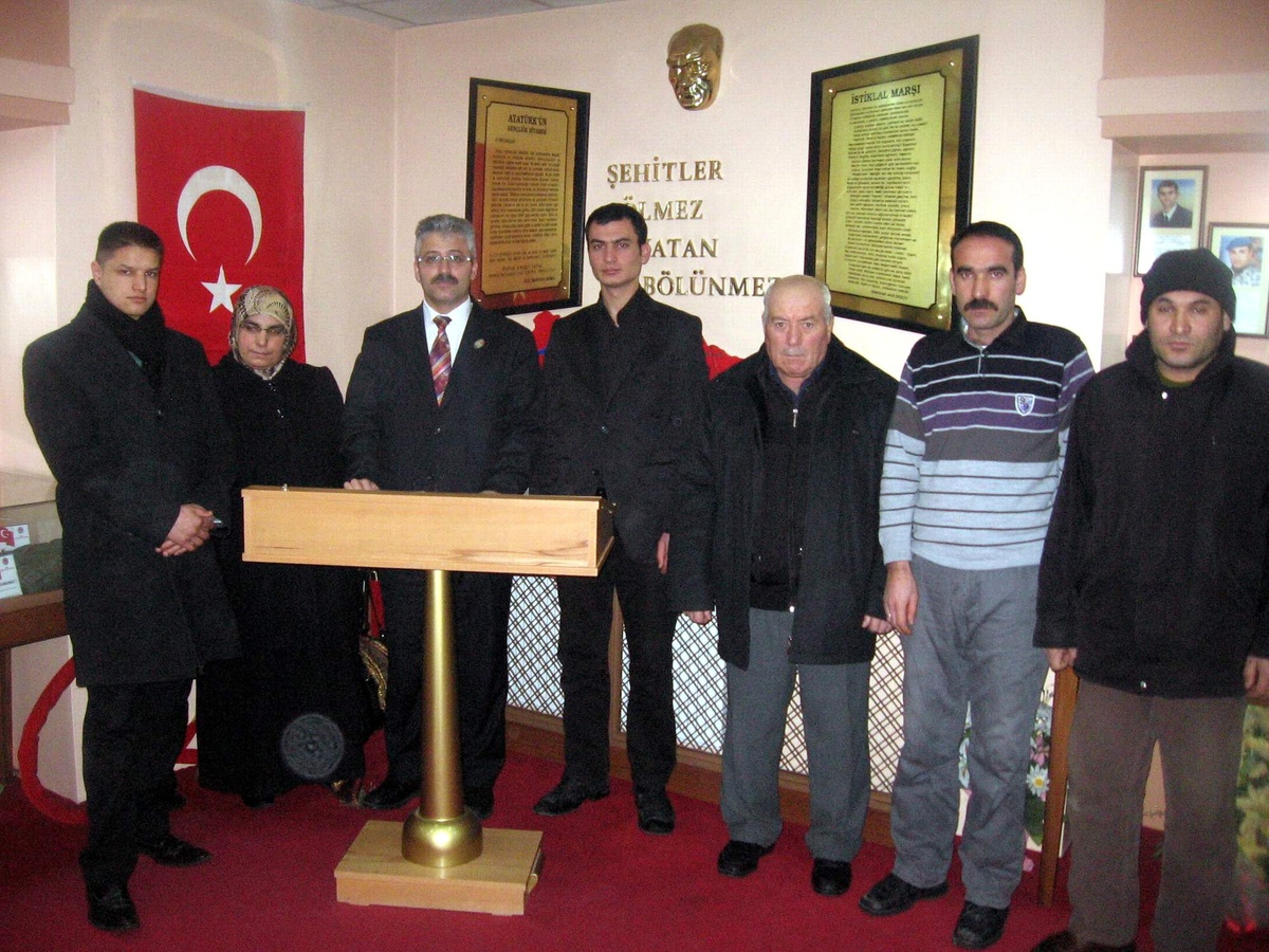 Alperen Ocakları, Şehit Aileleri Derneğini Ziyaret Etti