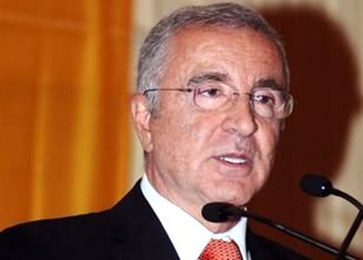 Aysal: 'Pusulada Bir Doğruyu İlk Defa Bulduk'