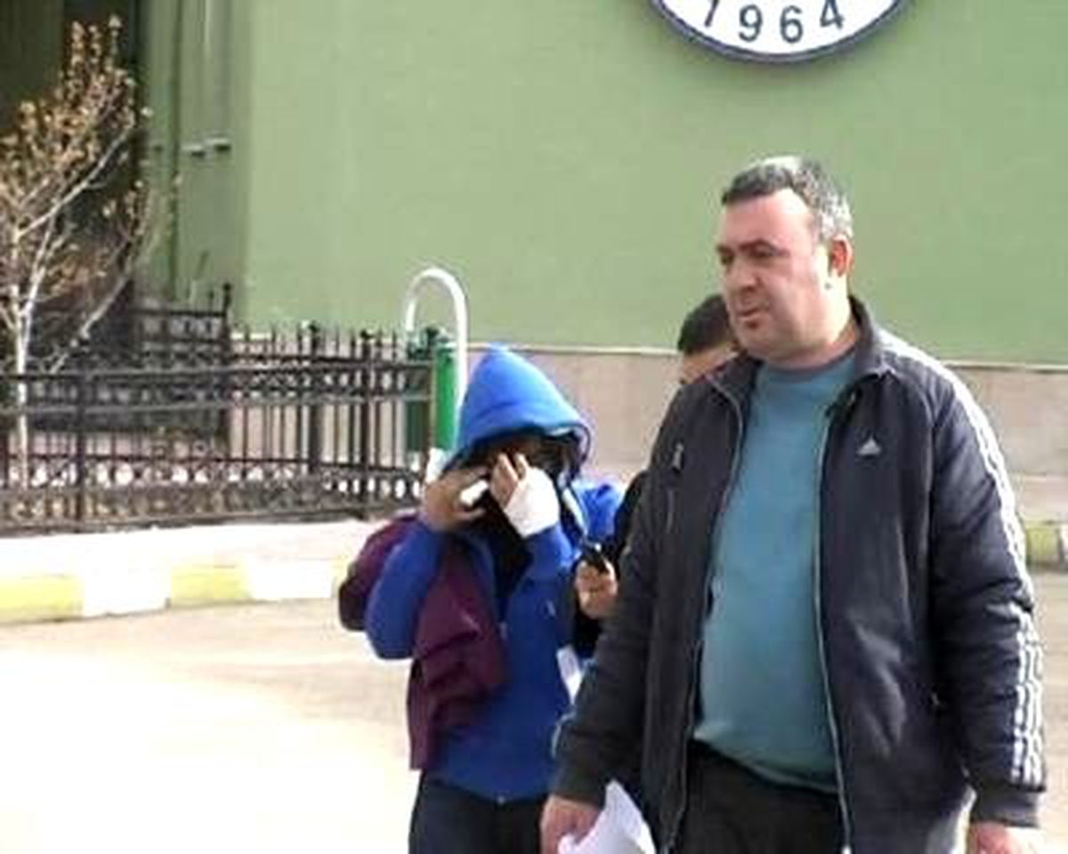 Babasını Öldüren Kız Adliyeye Sevk Edildi