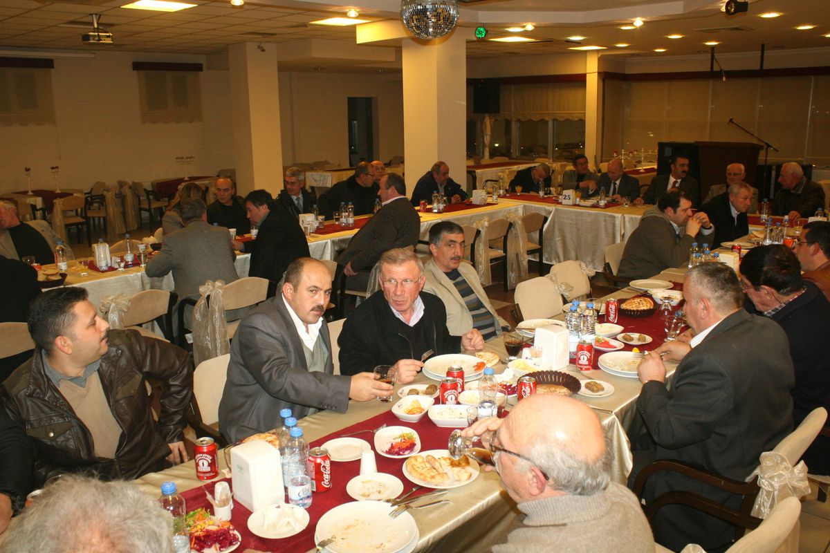 Başkan Bayram Muhtarları Dinledi