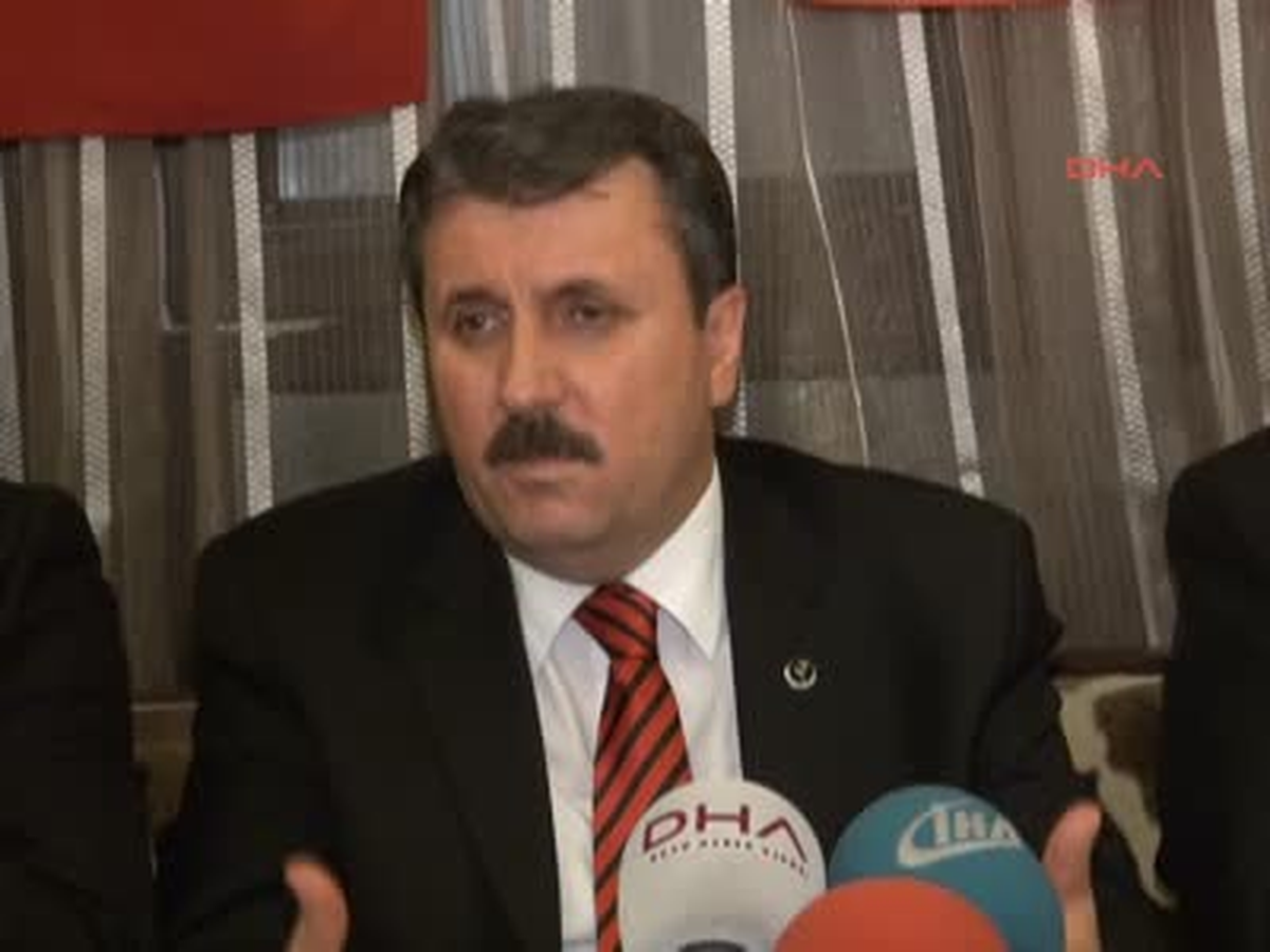 BBP\'li Destici, Mum Işığında Gündemi Değerlendirdi