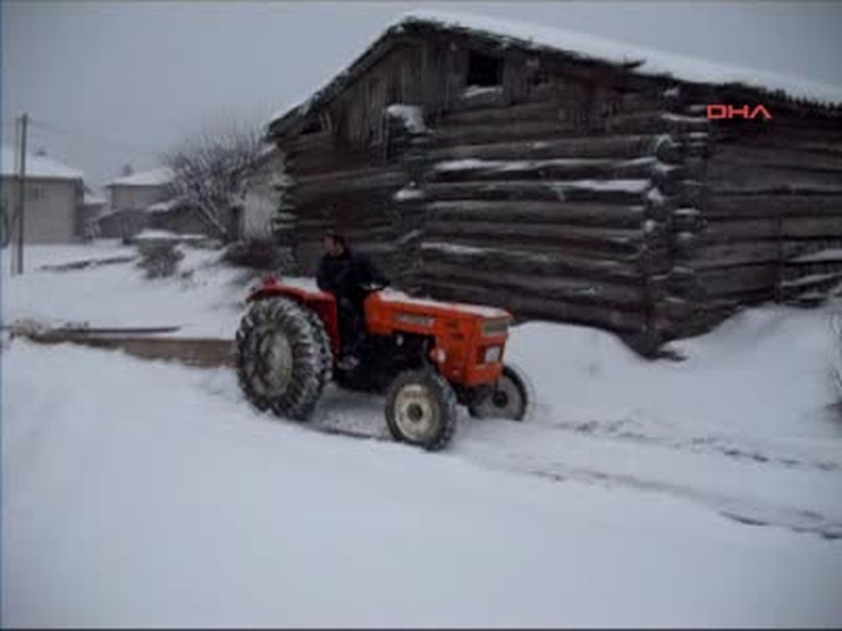 Bu da Muhtarın Kar Küreme Aracı