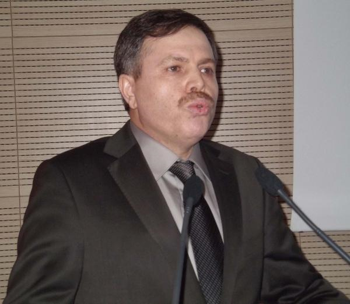 Durmuş Yılmaz, Uşak'ta Konferans Verdi