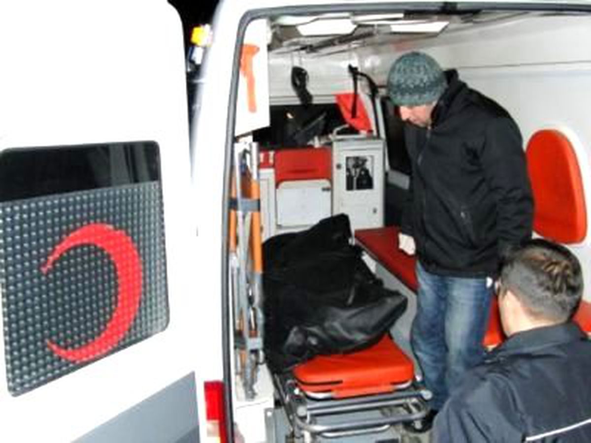 Eşi Terk Edince, Kendini Astı